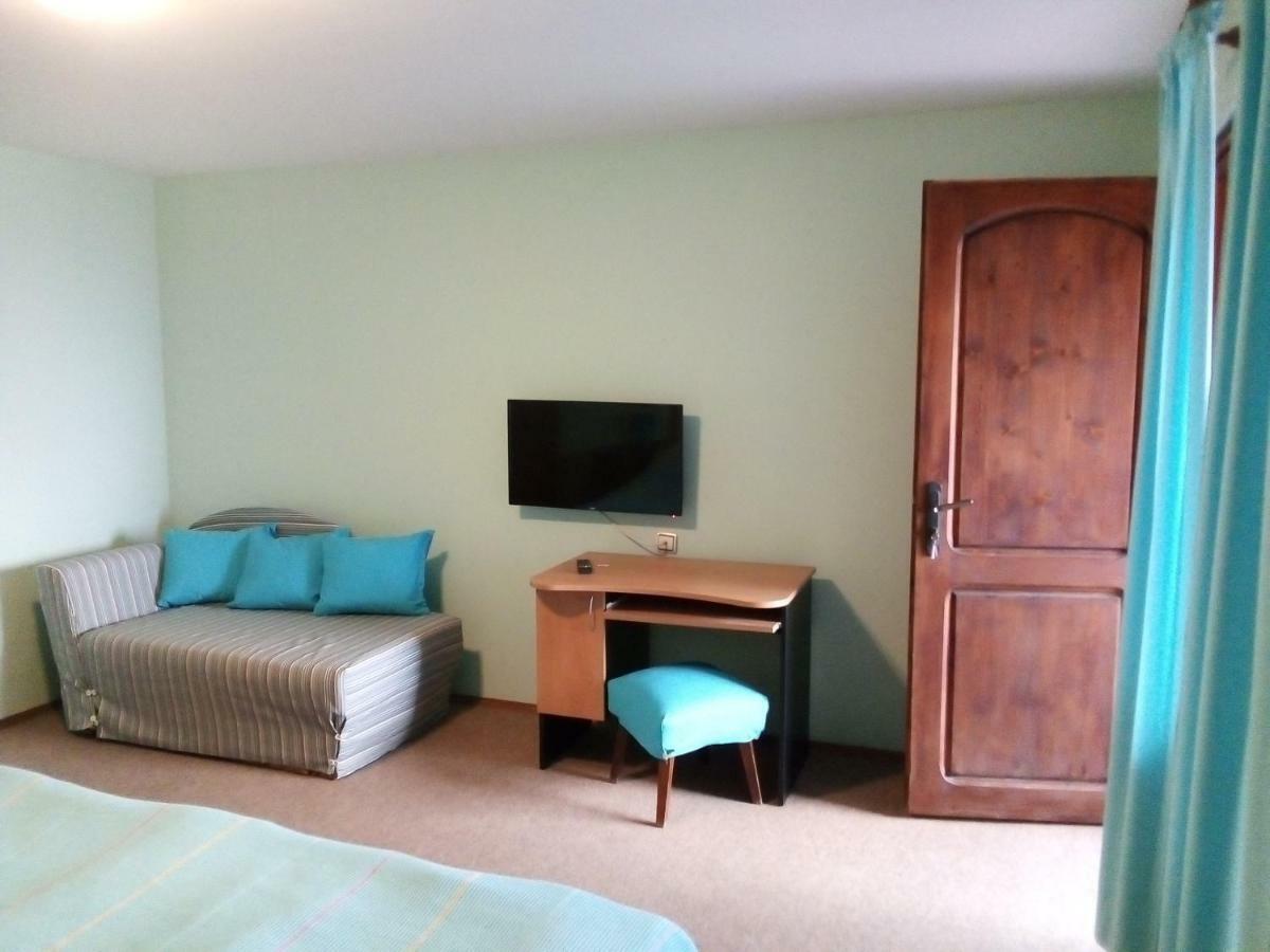 Regina'S Guesthouse バルチク エクステリア 写真
